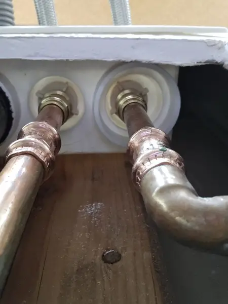 Laundry Valve Repair in Auburn